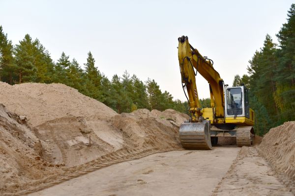 Cost of Unpaved Road Grading in Spring Hill